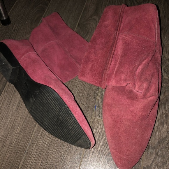 ⭐️SALE⭐️ Vintage Suede Deep Pink/magenta ankle boots pointed toe flats sz7 EUC - Picture 2 of 4